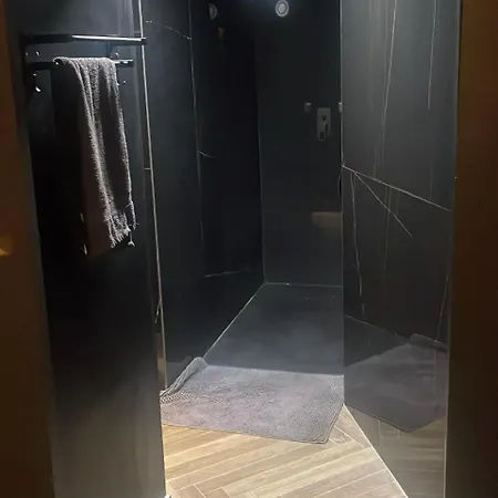 Nissa La Bella アパート